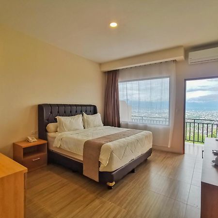 Bukit Indah Doda Hotel & Resorts Palu Zewnętrze zdjęcie